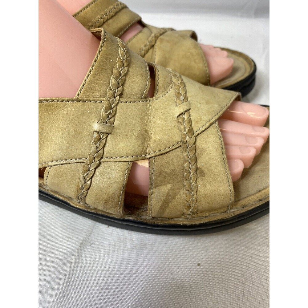 Clarks Light Brown Strappy Leather Slip On Sandals Size 10 Open Toe - Picture 3 of 9